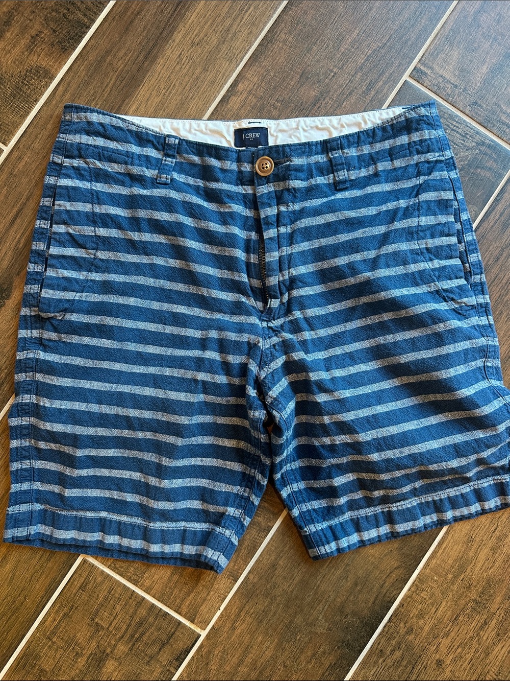 J. Crew Navy and Light Blue Striped Men’s Linen Shorts size 32